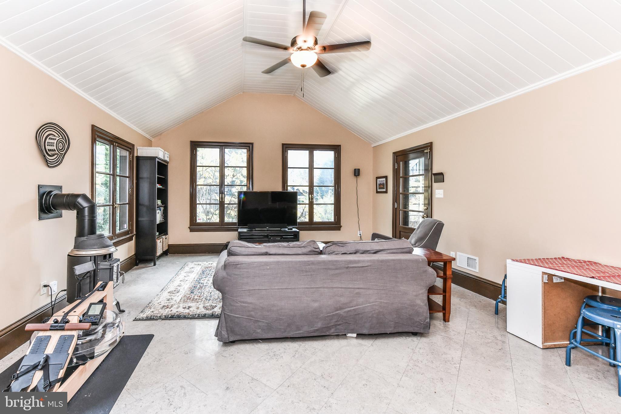 LEE HEIGHTS - Residential Lease