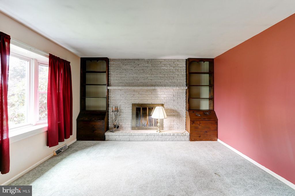 Photo of 522 Cloverleaf Road, Elizabethtown, PA 17022 (MLS # PALA2041552)