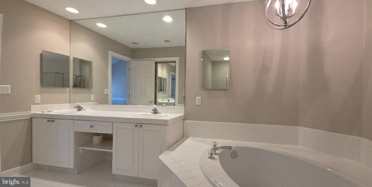 BARRINGTON - Residential