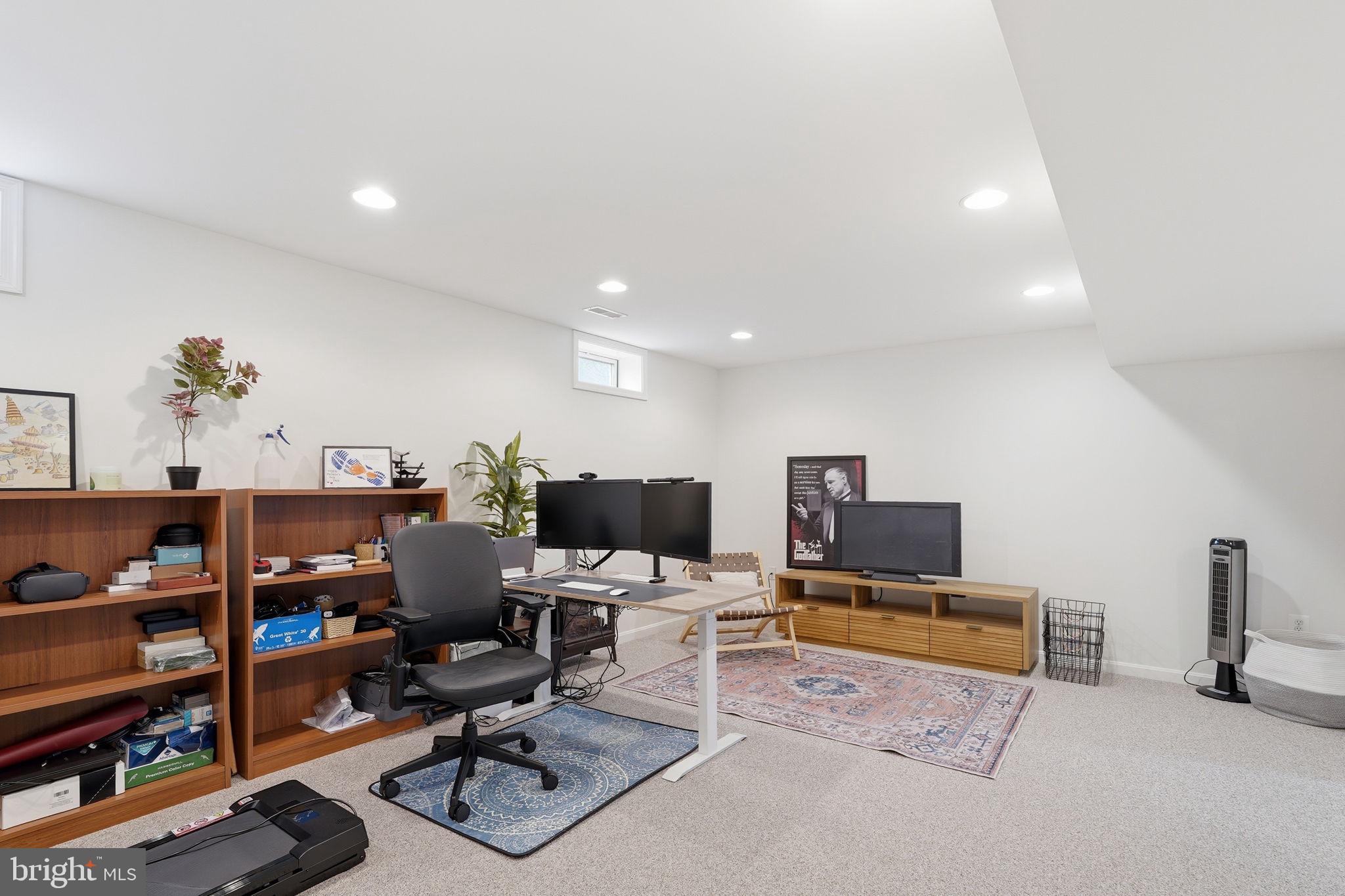 GOSHEN OAKS - Residential