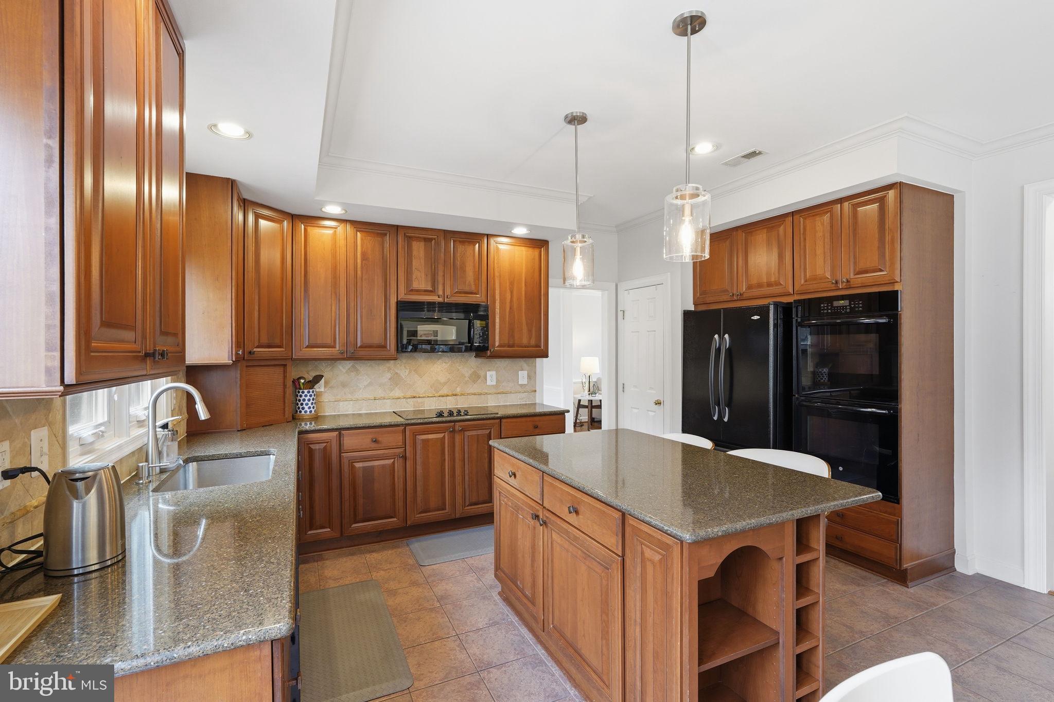 GOSHEN OAKS - Residential