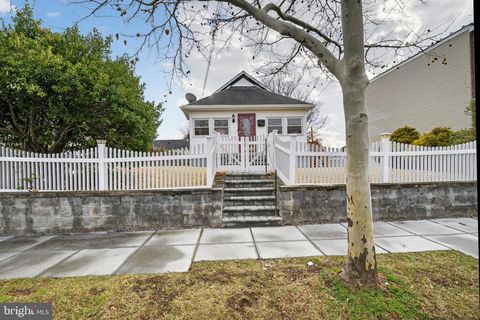 4815 JAY STREET NE WASHINGTON DC 20019