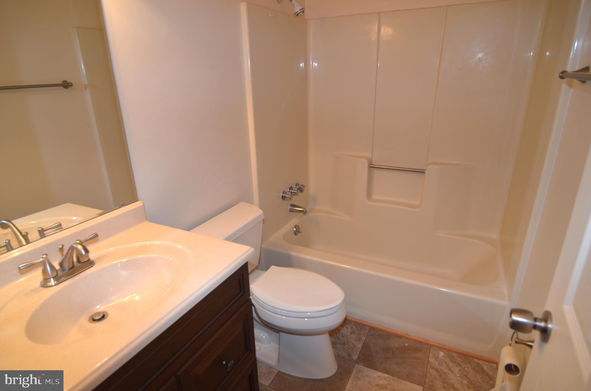 SPRING VALLEY - Residential Lease