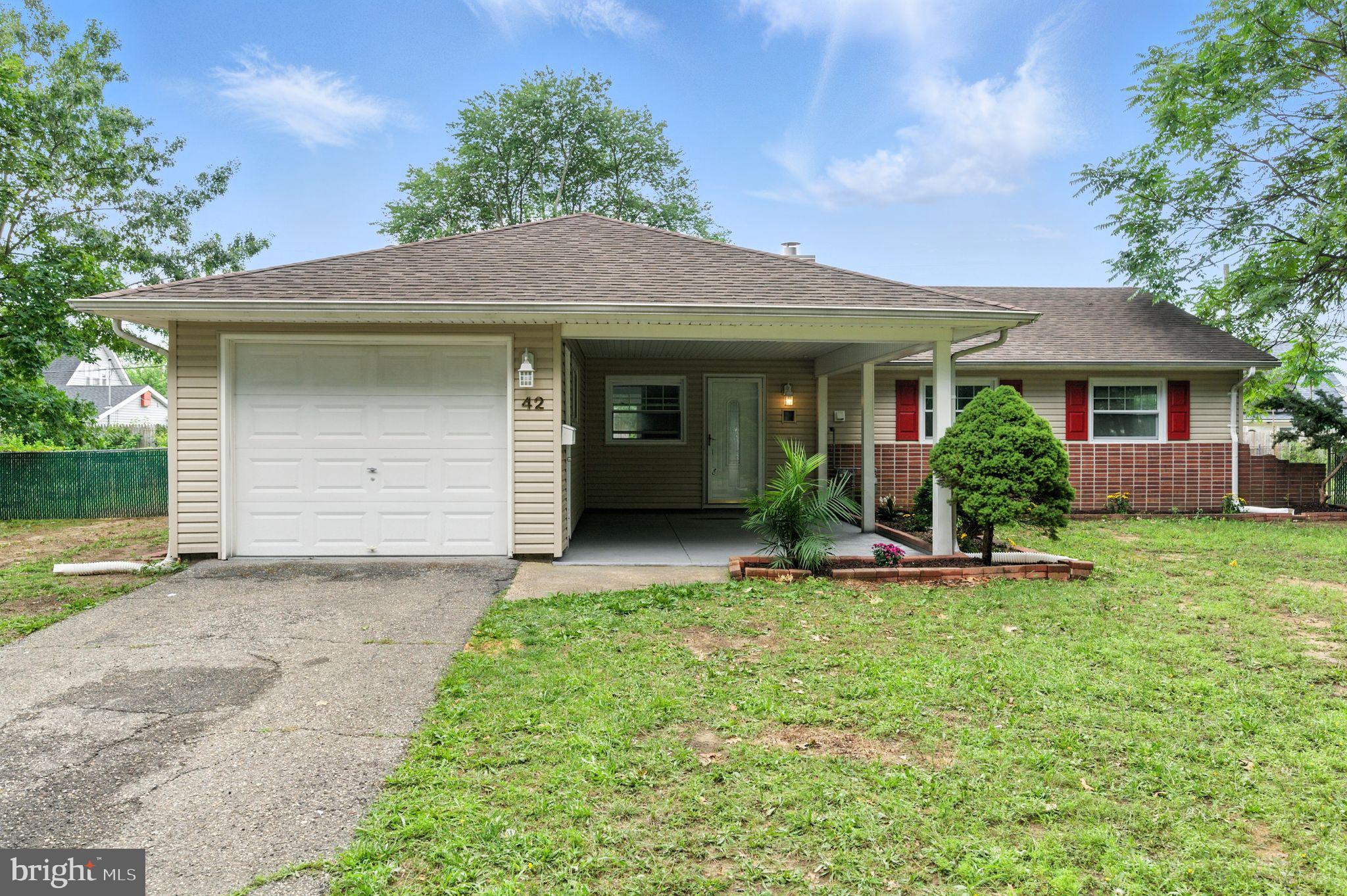 42 BALDWIN LANE