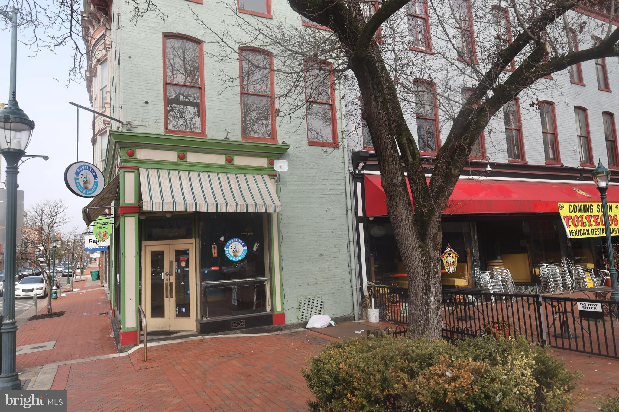 2 W WASHINGTON STREET