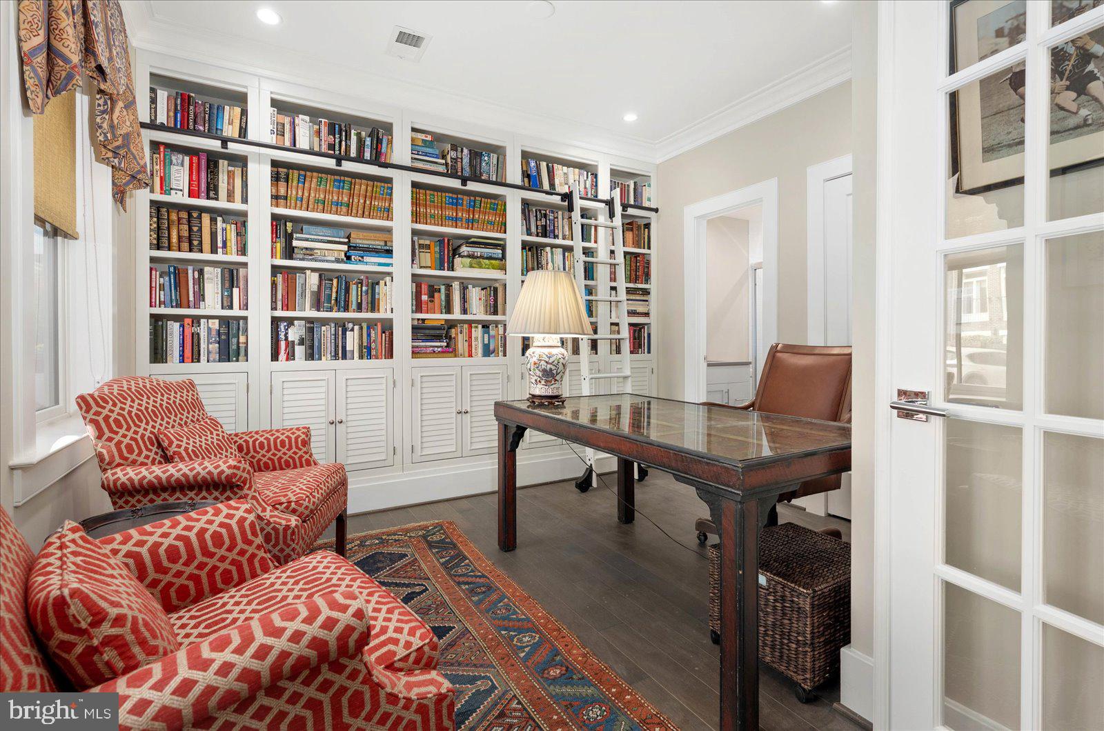 THE TOWNS AT ABINGDON PLACE - Residential