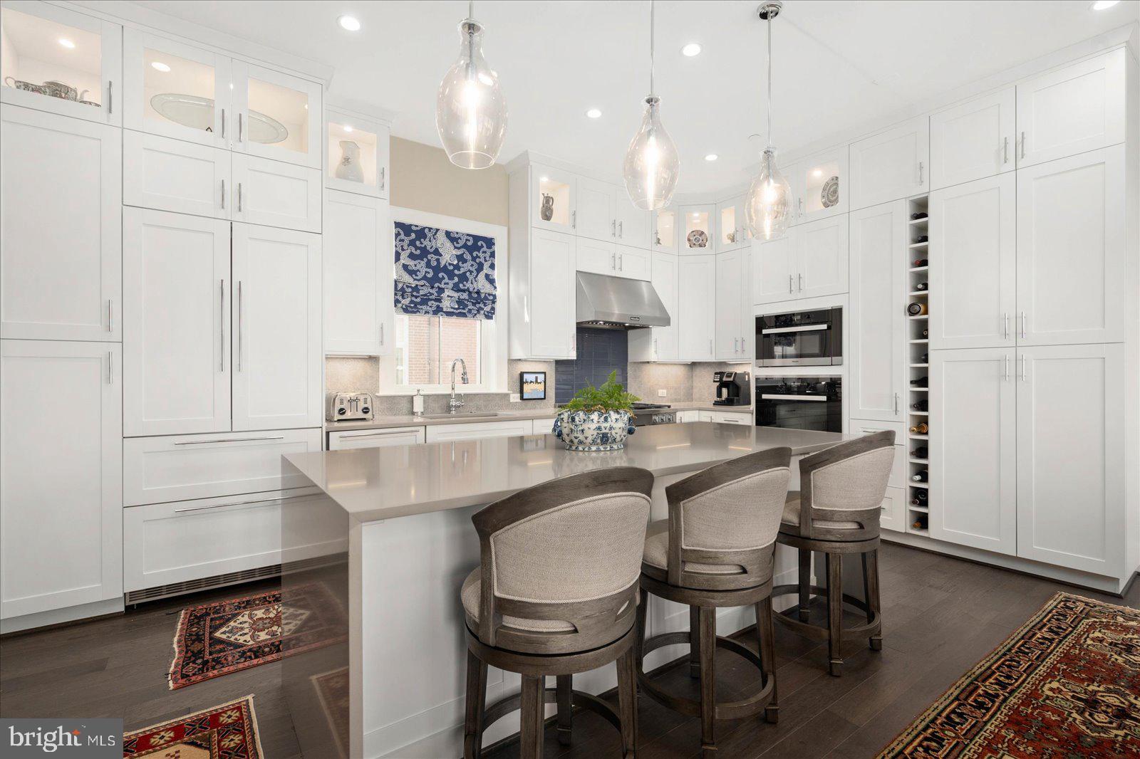 THE TOWNS AT ABINGDON PLACE - Residential