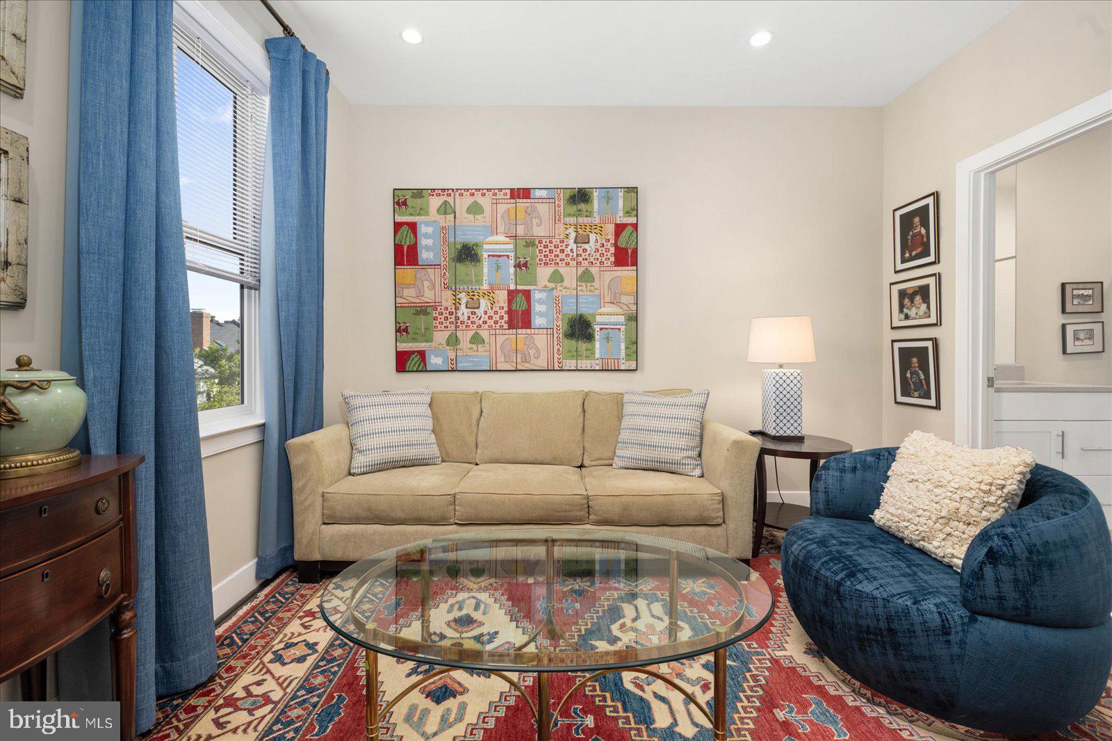 THE TOWNS AT ABINGDON PLACE - Residential