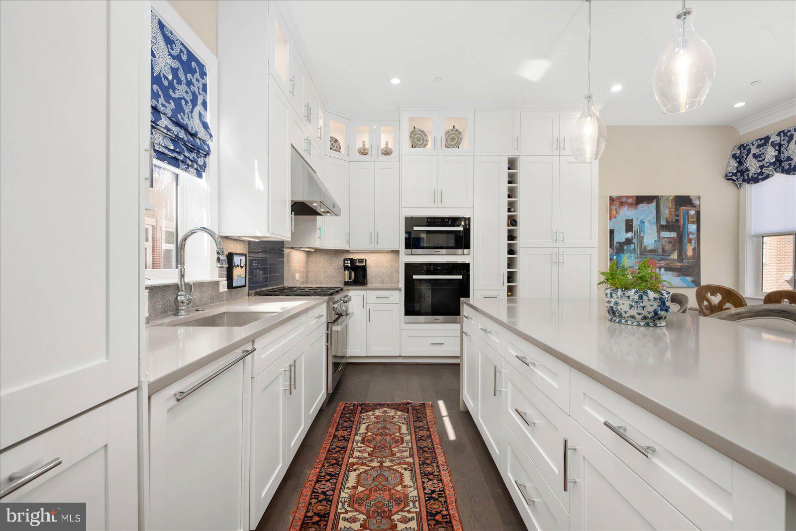 THE TOWNS AT ABINGDON PLACE - Residential