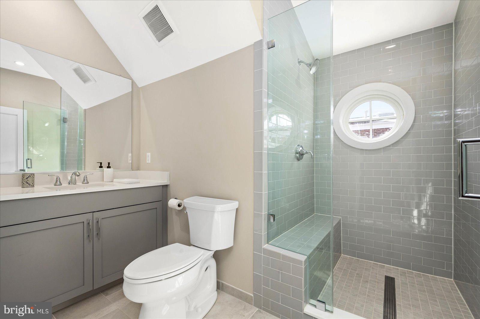 THE TOWNS AT ABINGDON PLACE - Residential