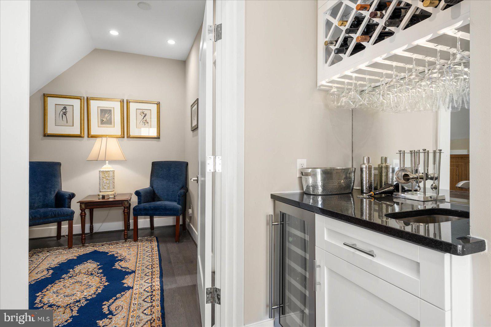 THE TOWNS AT ABINGDON PLACE - Residential