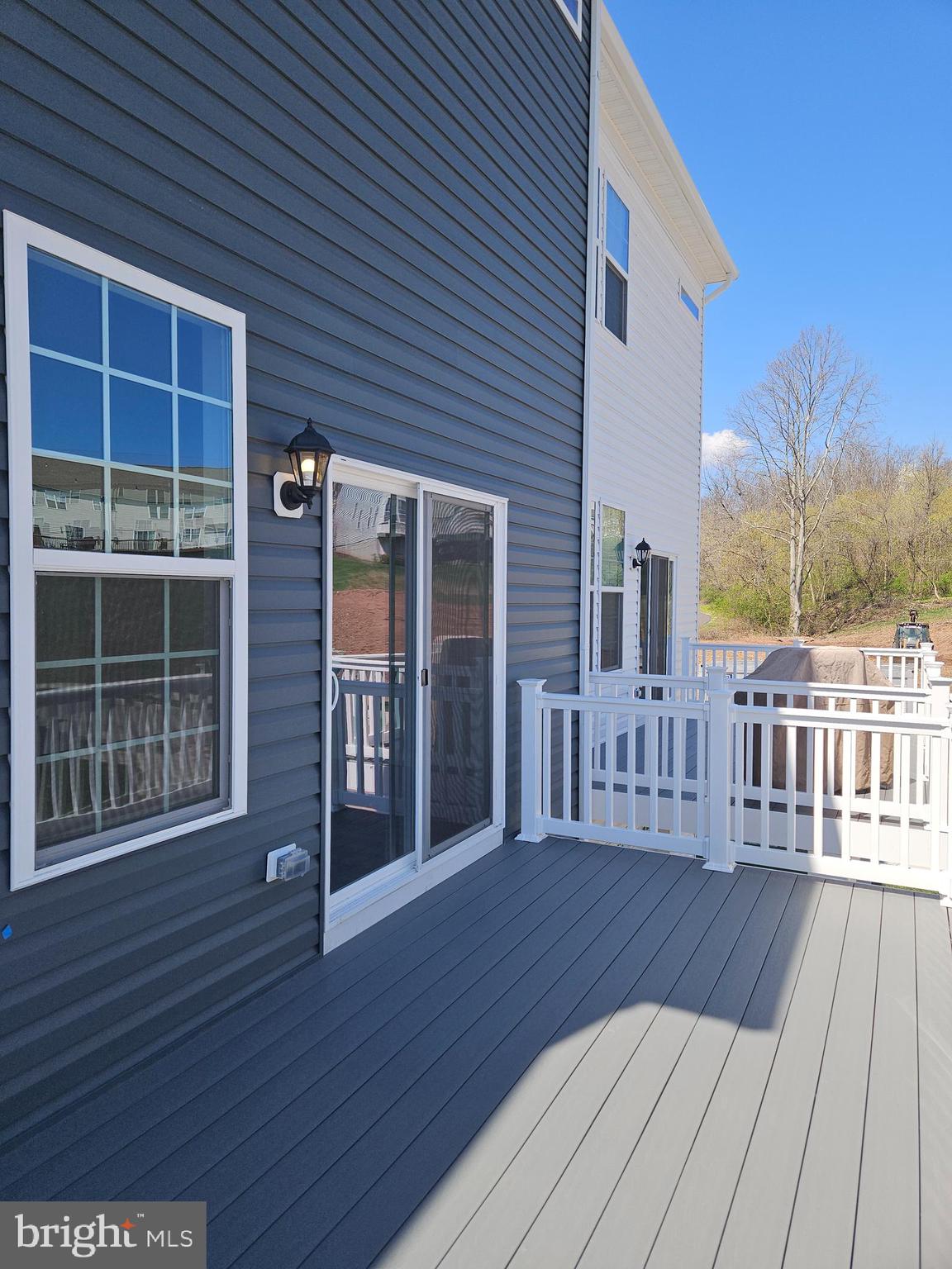 STEELPOINTE - Residential