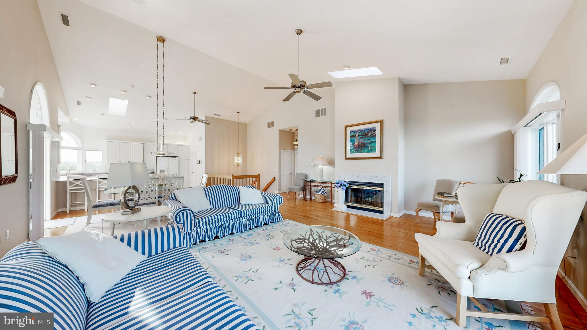 SEABREAK - Residential