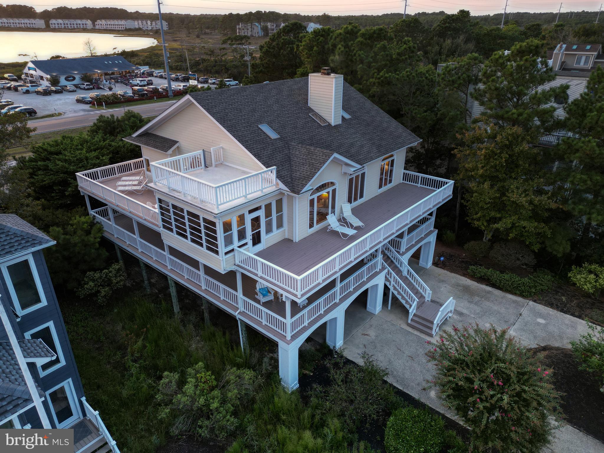 SEABREAK - Residential