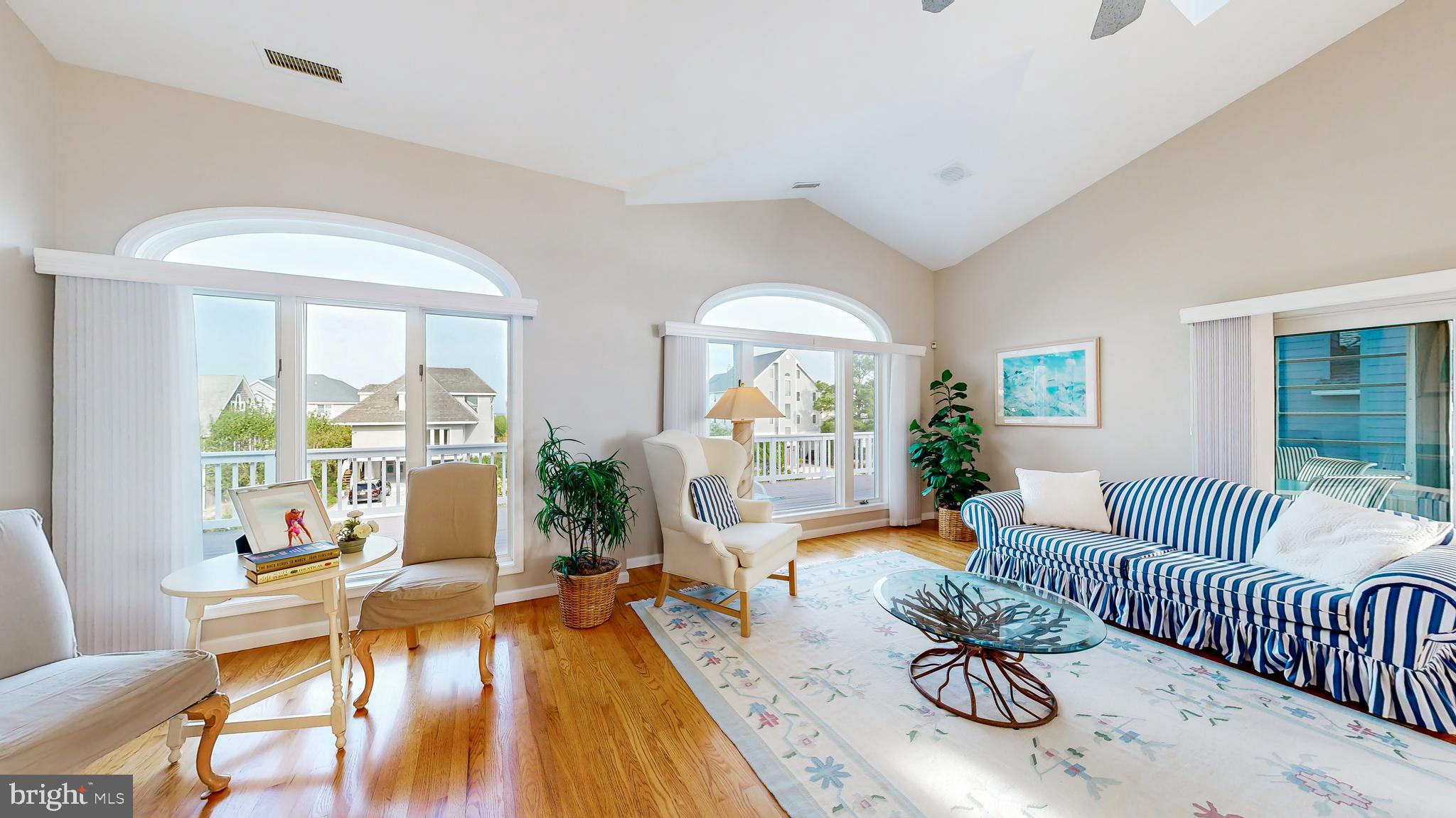 SEABREAK - Residential