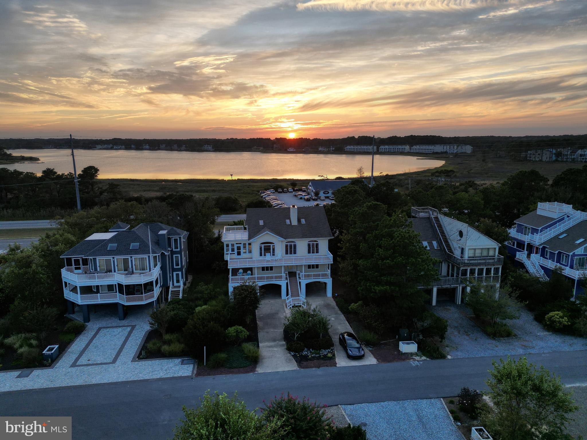 SEABREAK - Residential