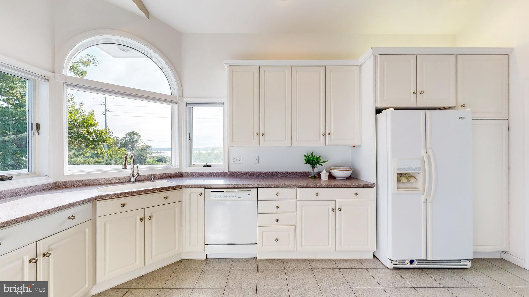 SEABREAK - Residential