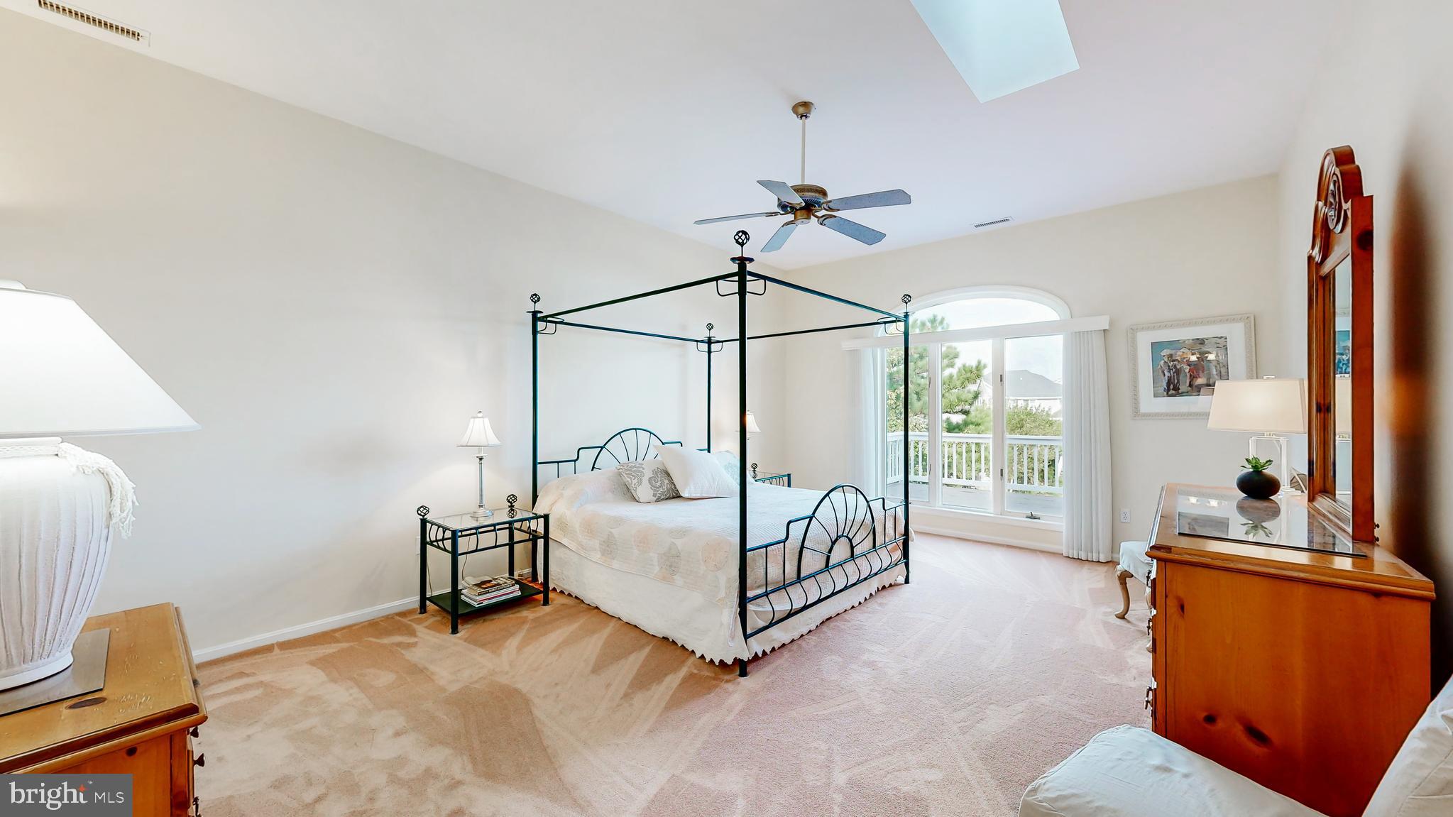 SEABREAK - Residential