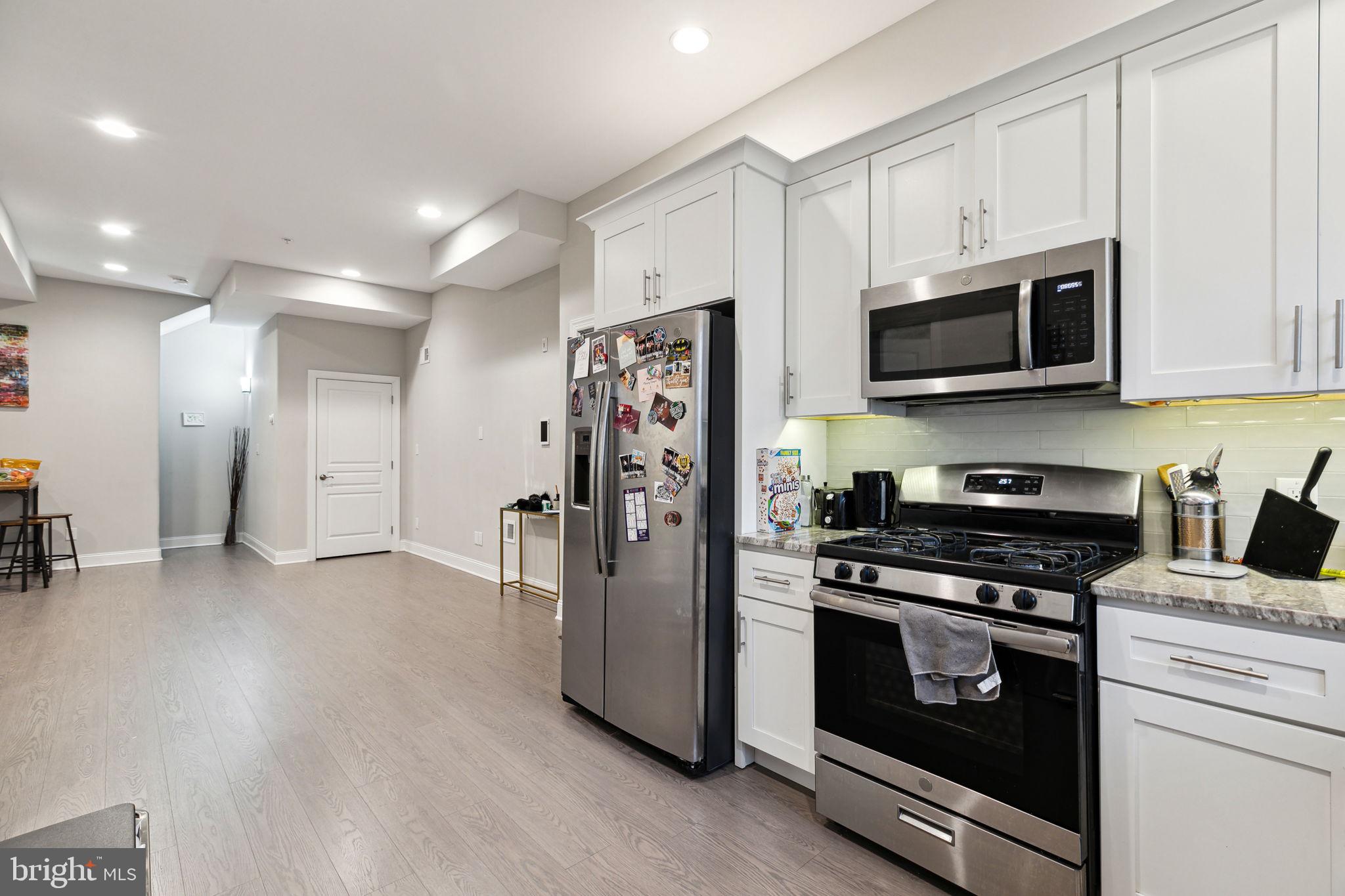 OLDE KENSINGTON - Commercial Sale