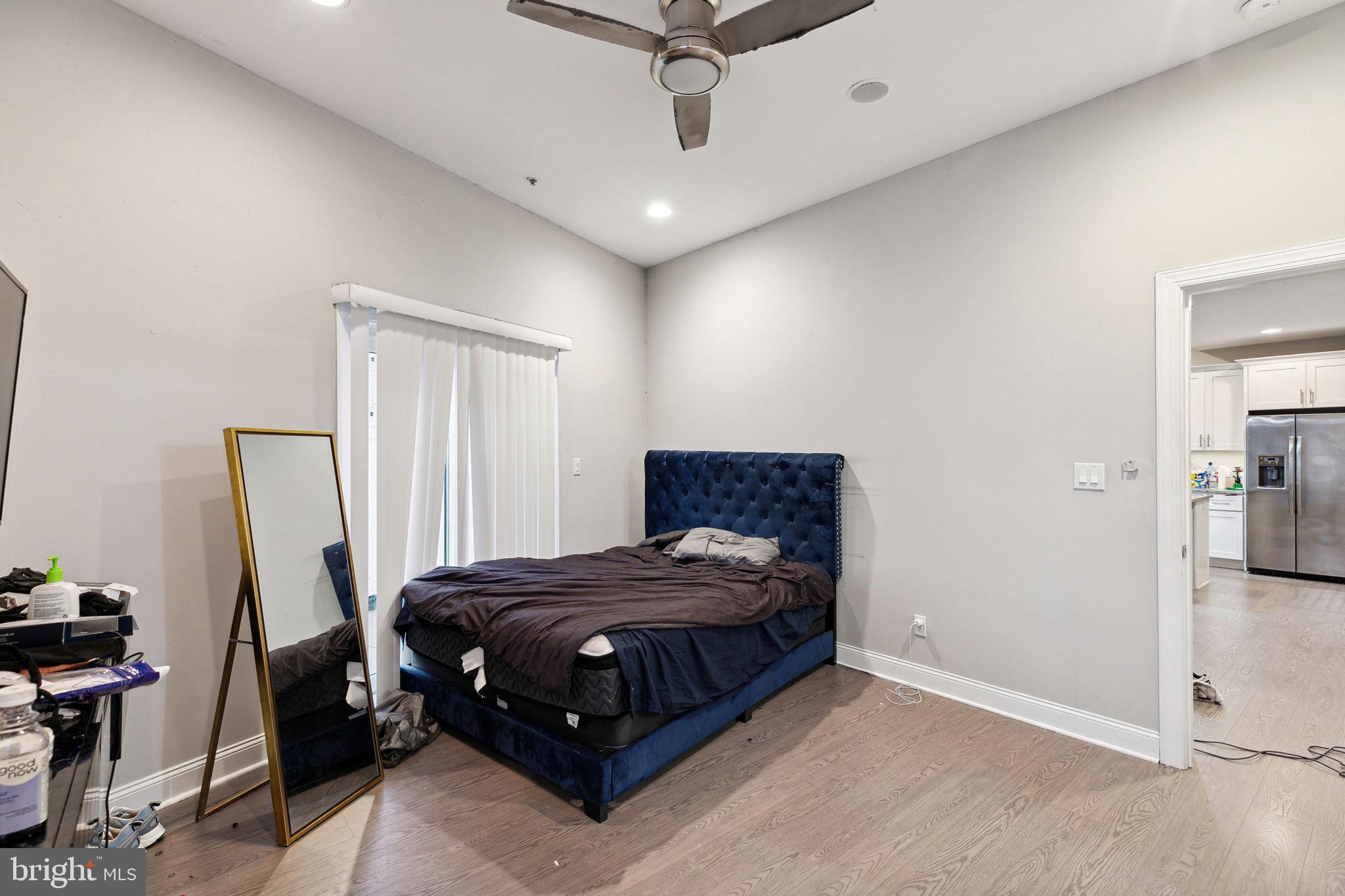 OLDE KENSINGTON - Commercial Sale