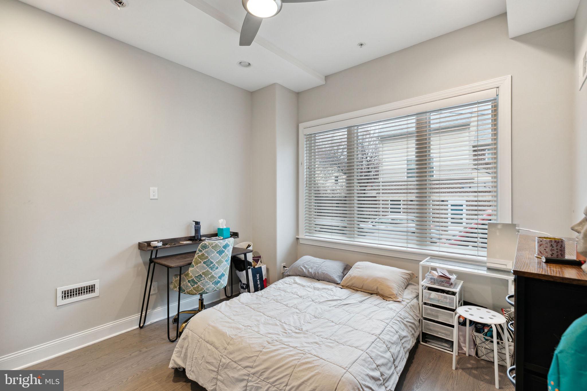 OLDE KENSINGTON - Commercial Sale