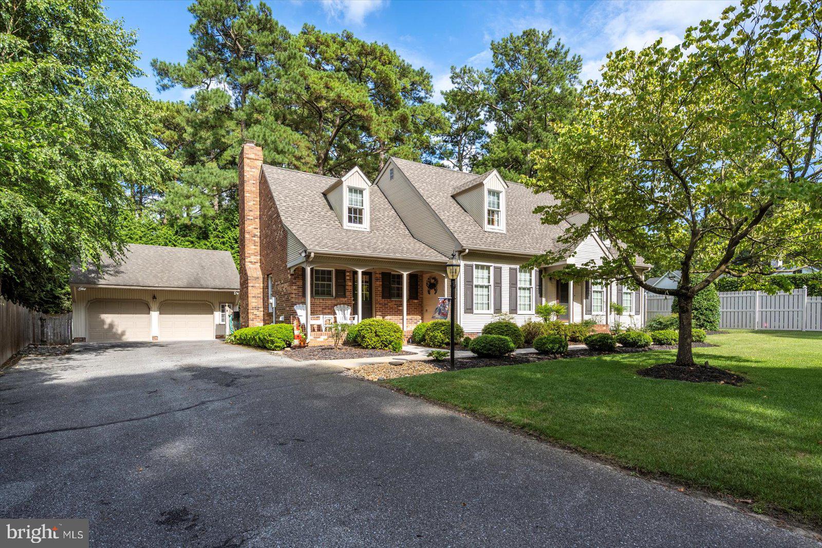 1103 WOODLAND ROAD