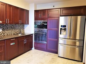 SKYLINE HOUSE - Residential Lease