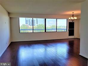 SKYLINE HOUSE - Residential Lease