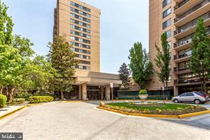 SKYLINE HOUSE - Residential Lease