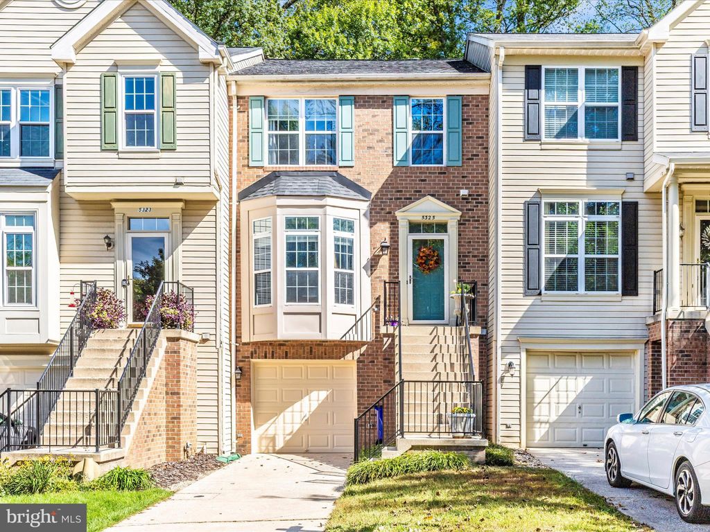 Photo of 5325 High Wheels Court, COLUMBIA, MD 21044 (MLS # MDHW2060116)