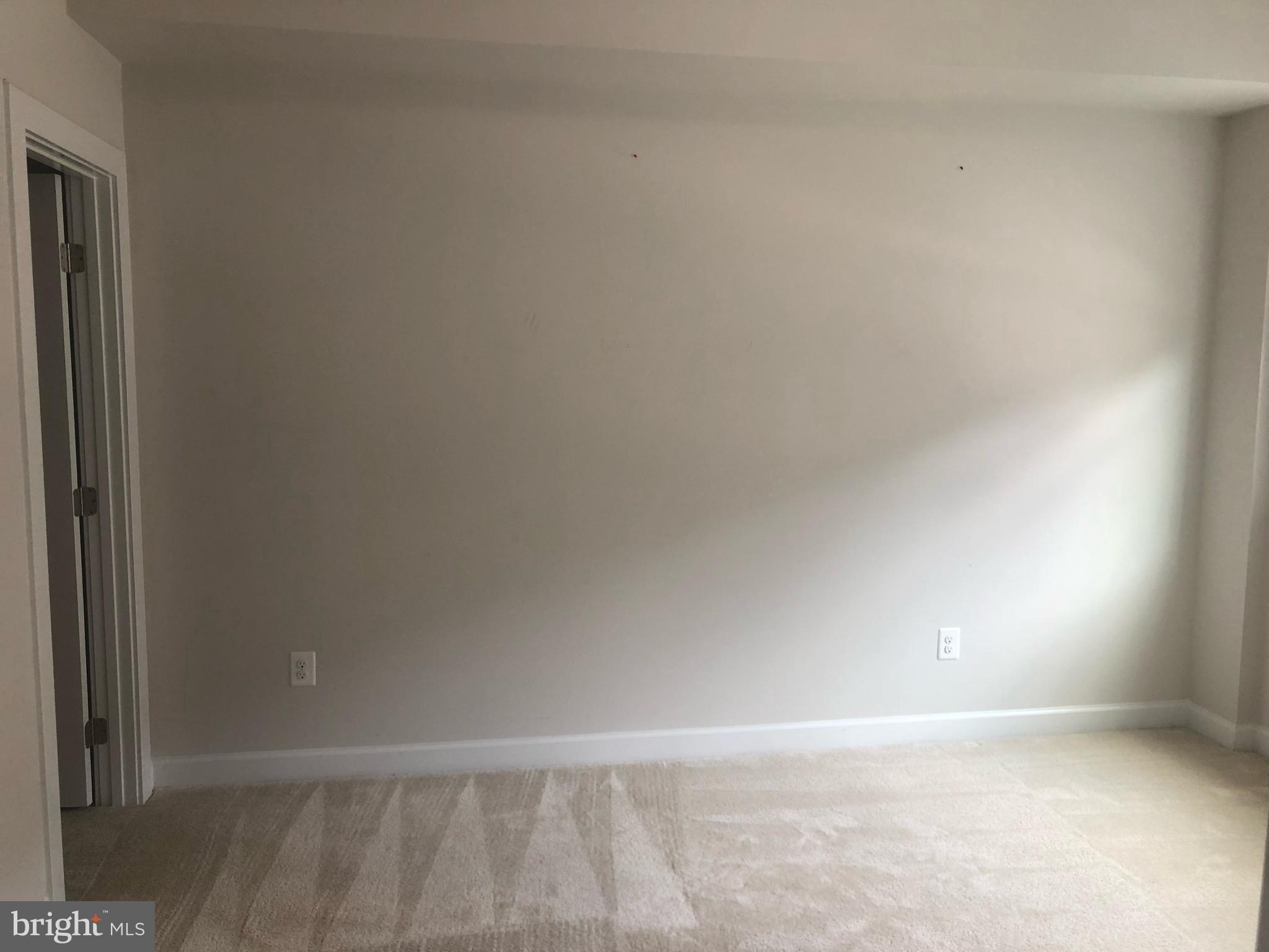 METRO ROW - Residential Lease