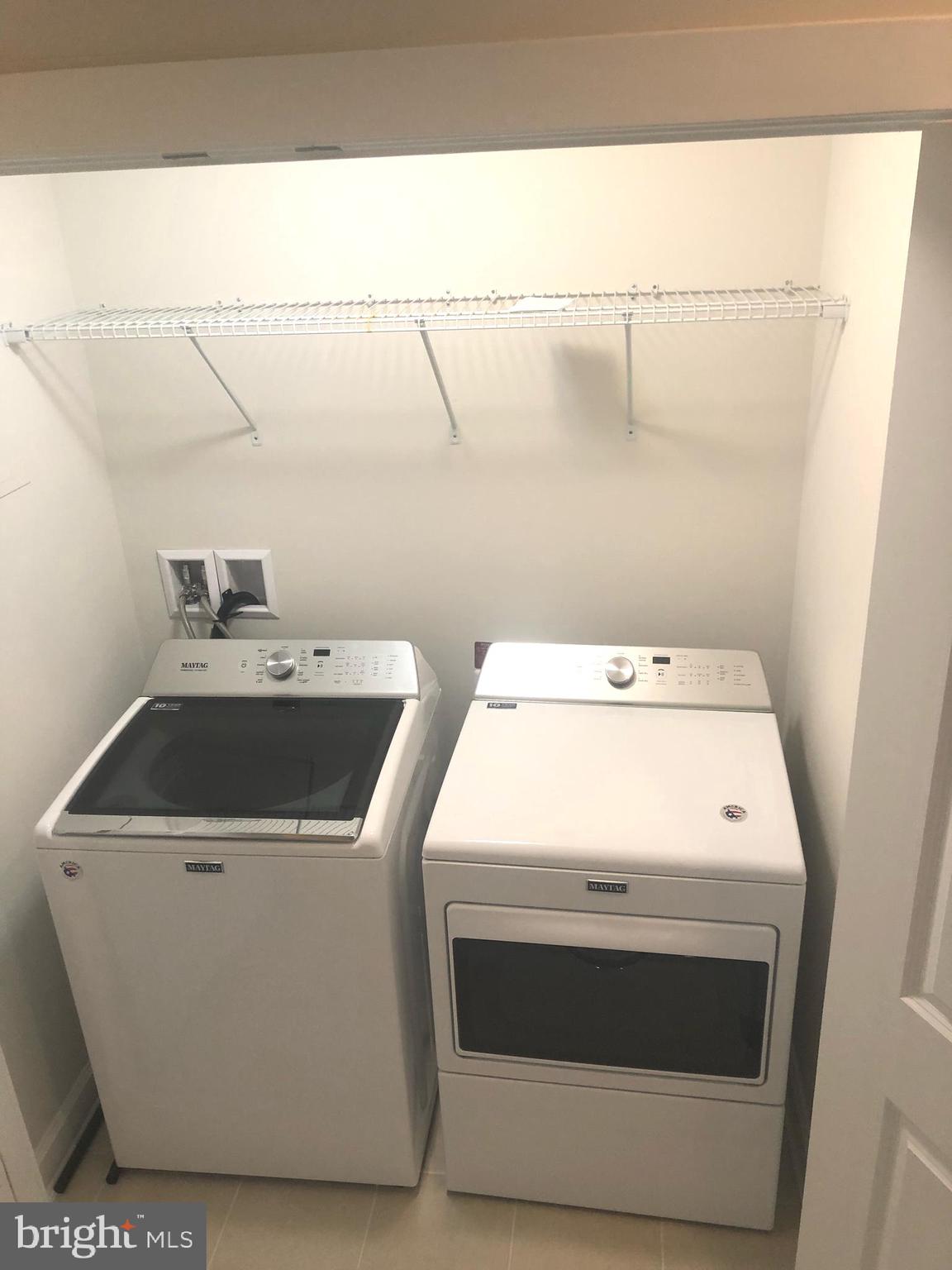 METRO ROW - Residential Lease