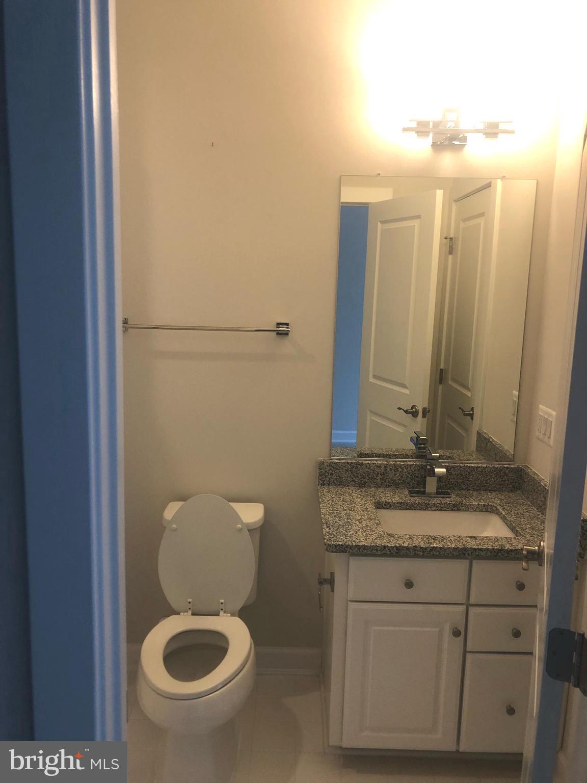 METRO ROW - Residential Lease