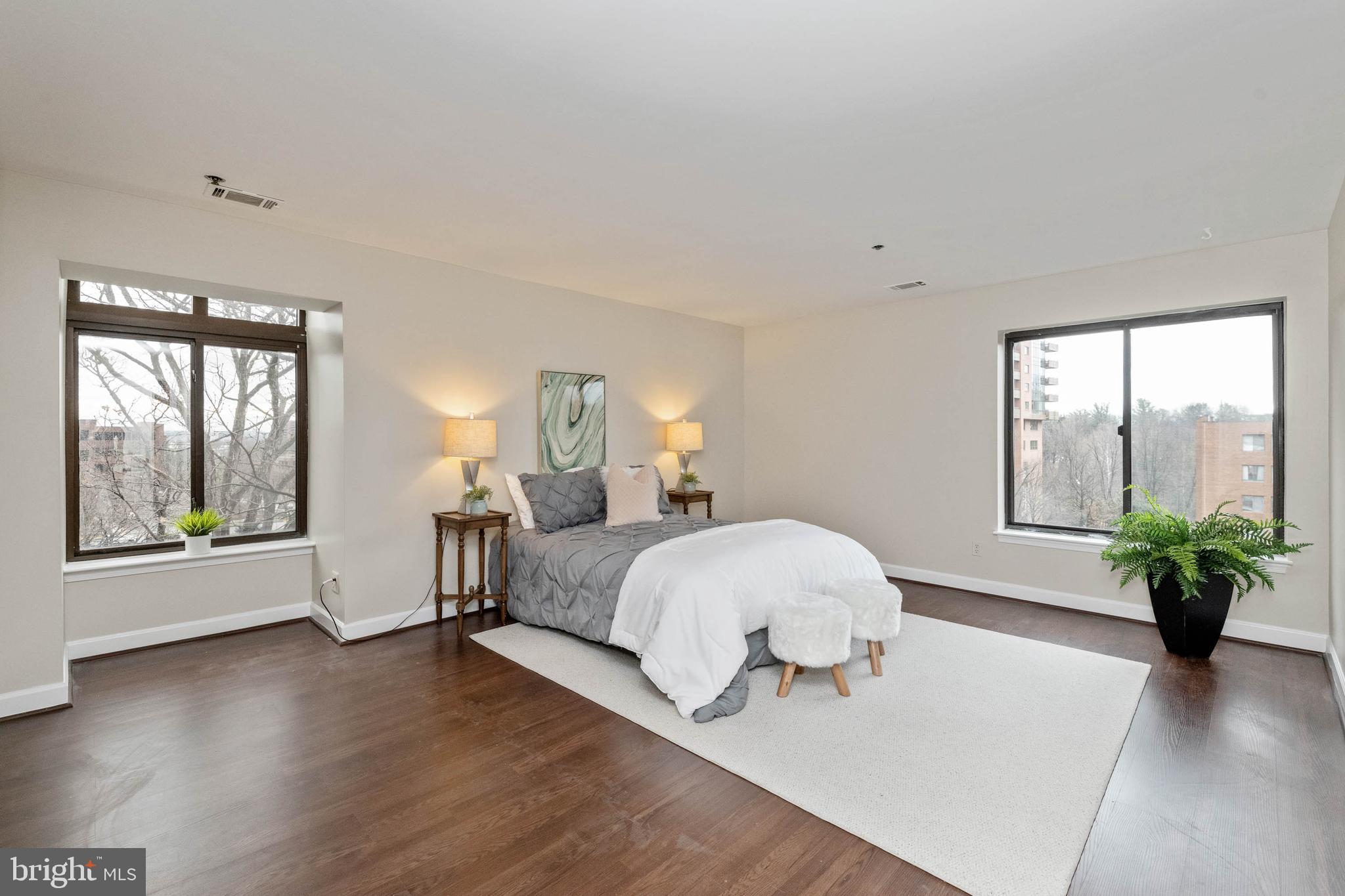 TOWSON - Residential