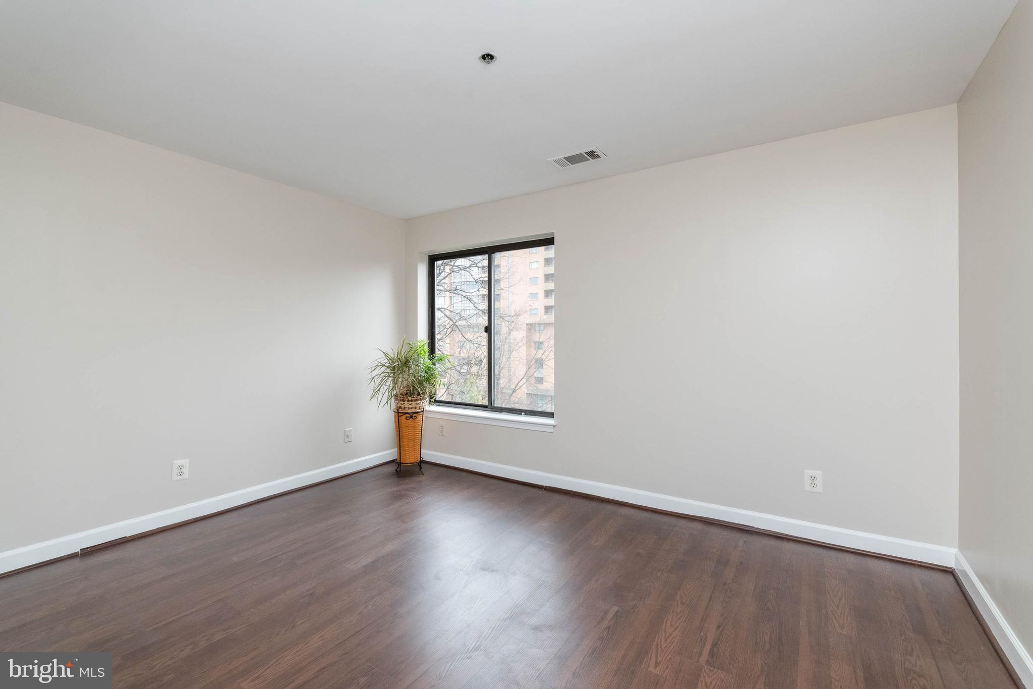 TOWSON - Residential