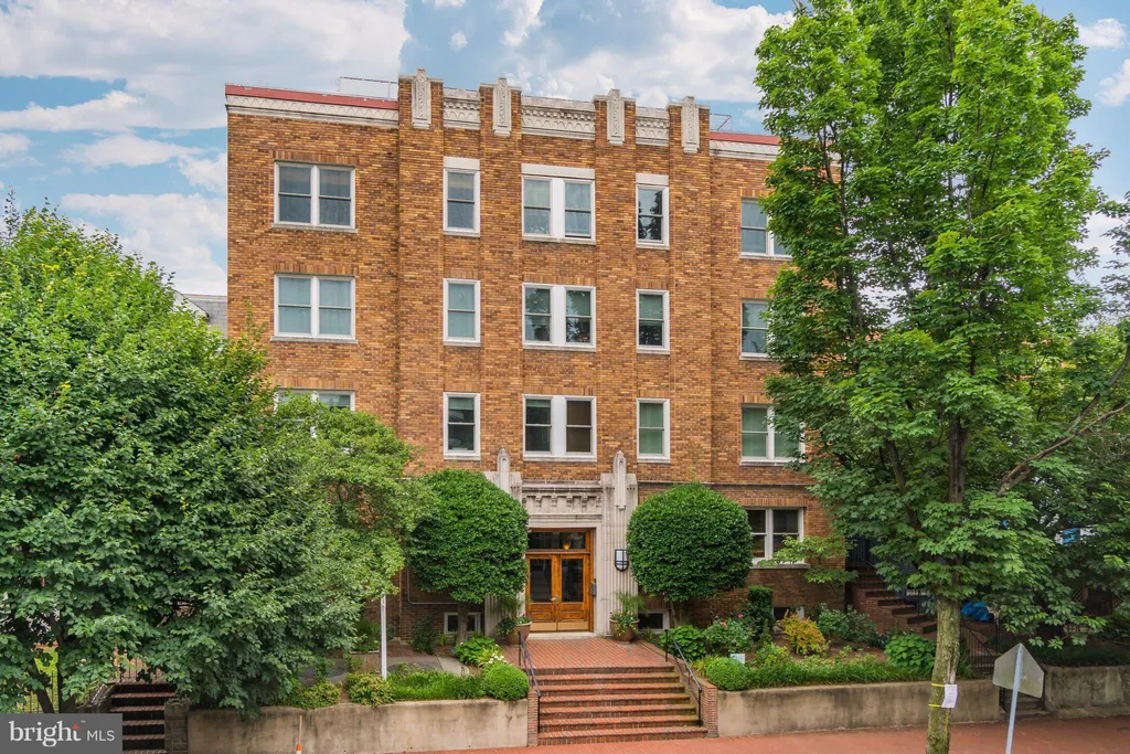 317 10th Street NE Unit 1, Washington, DC 20002