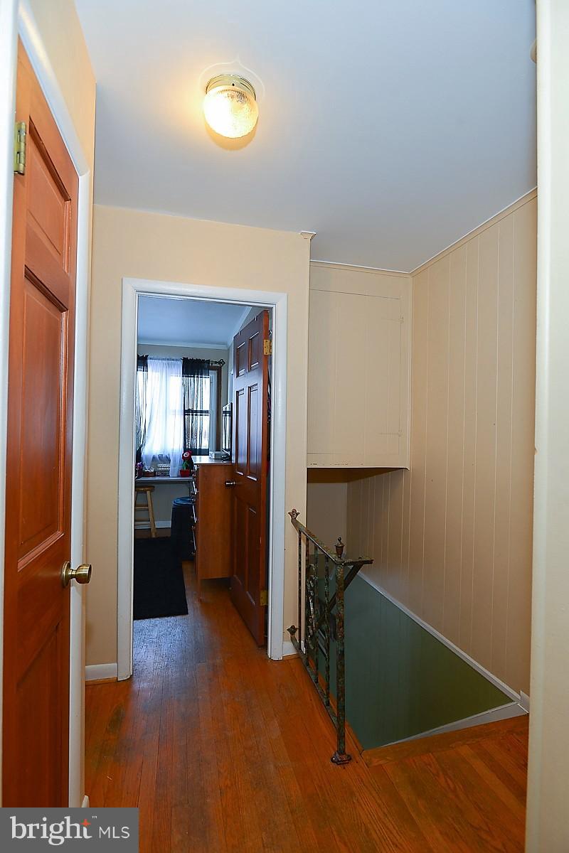 GUILFORD MANOR - Residential