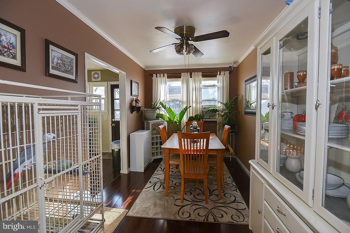 GUILFORD MANOR - Residential