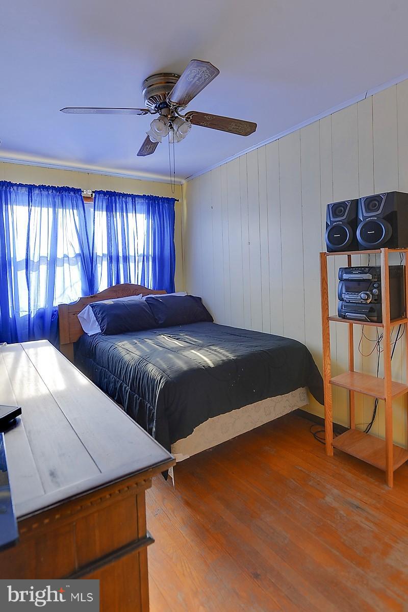 GUILFORD MANOR - Residential