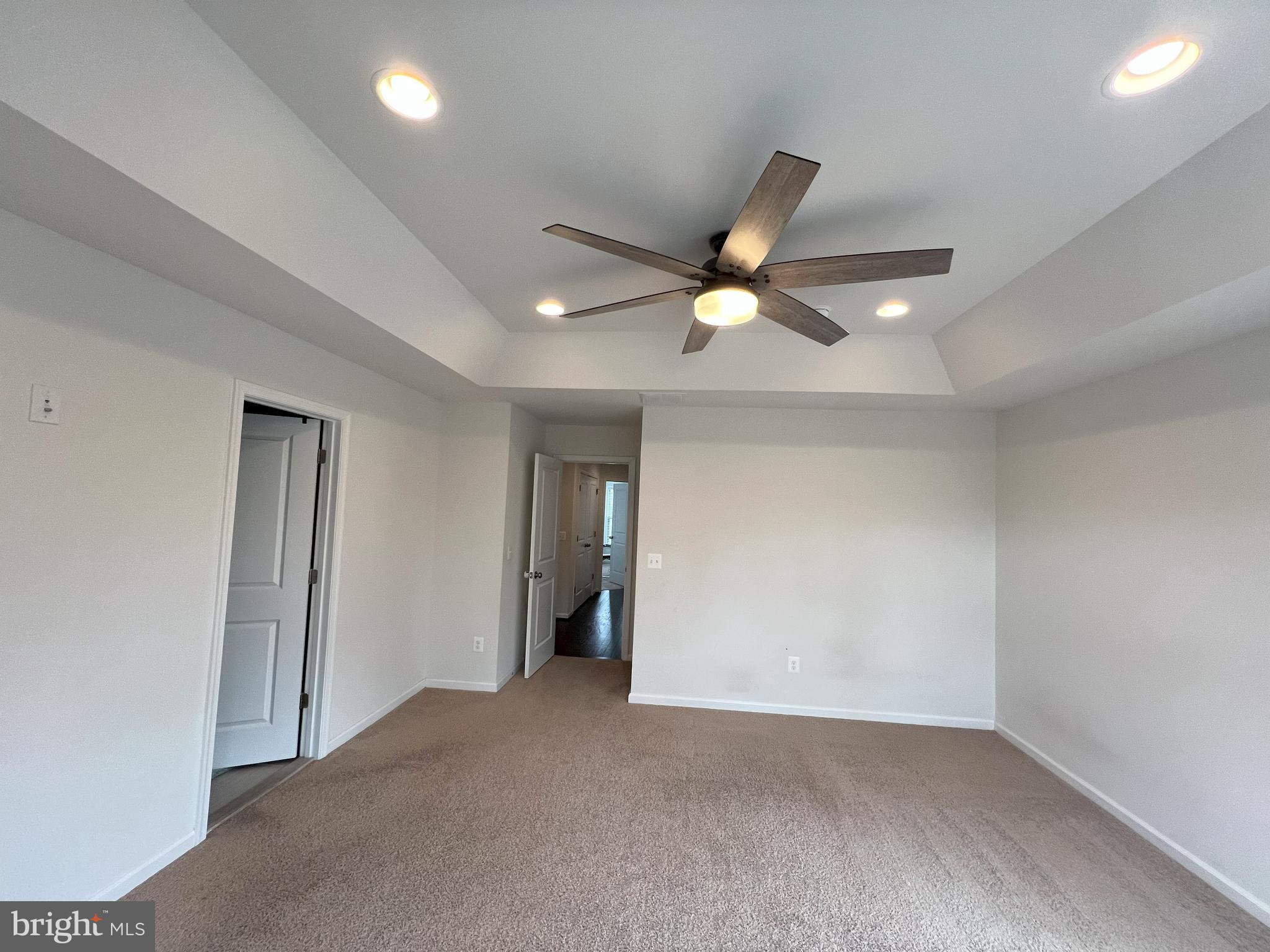 GLASCOCK FIELD AT STONE RIDGE - Residential Lease