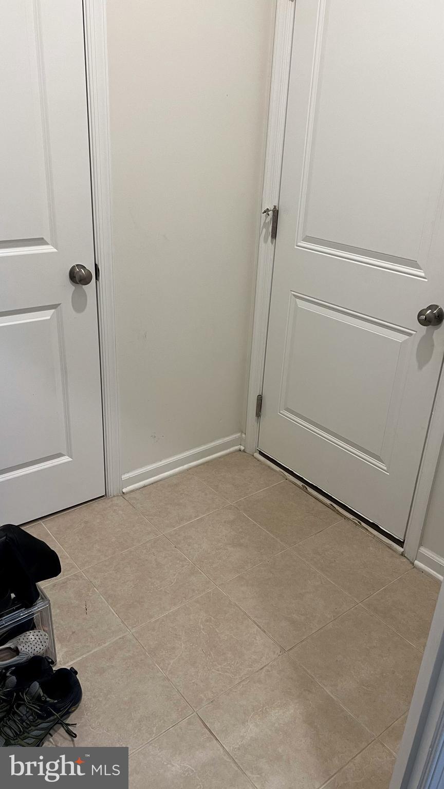 GLASCOCK FIELD AT STONE RIDGE - Residential Lease