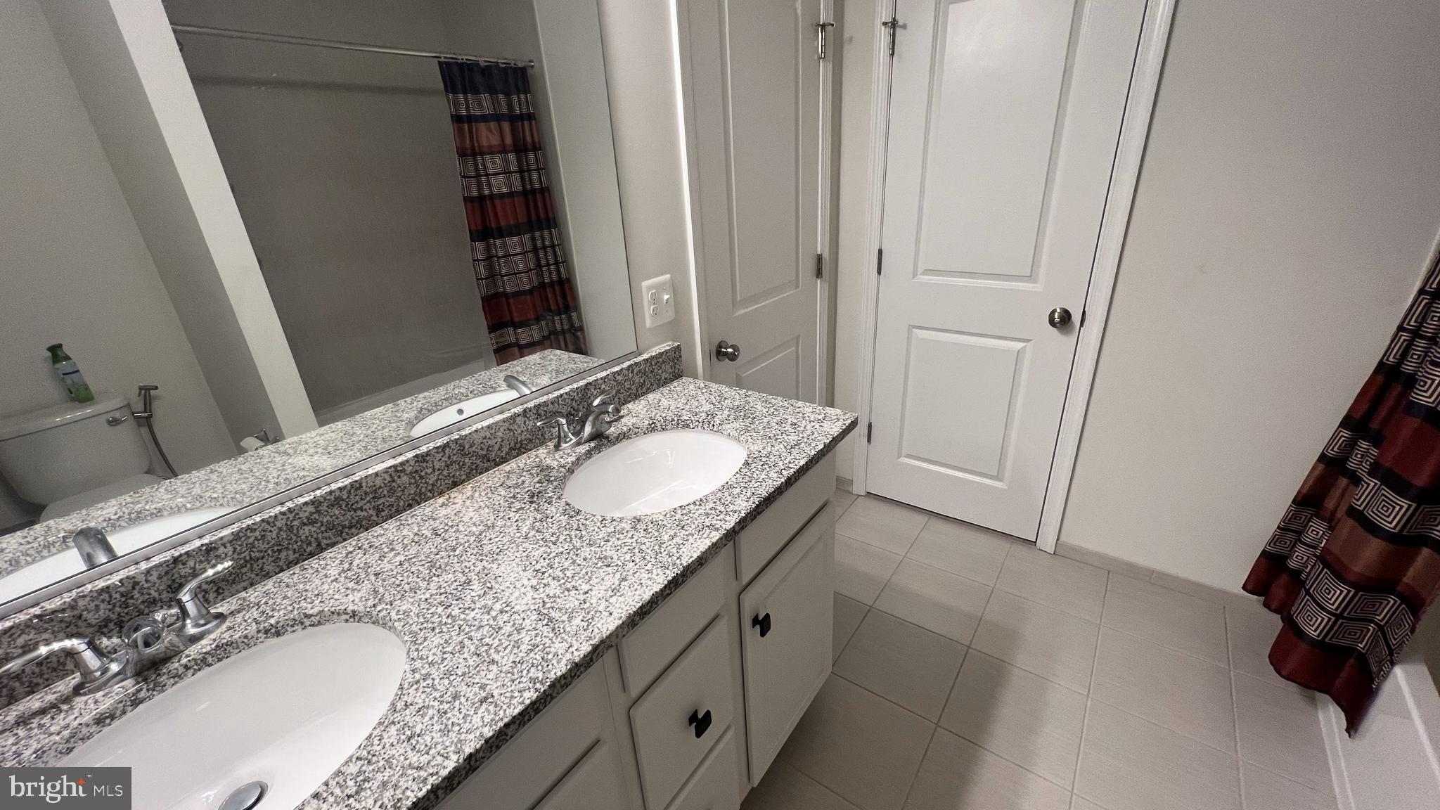 GLASCOCK FIELD AT STONE RIDGE - Residential Lease