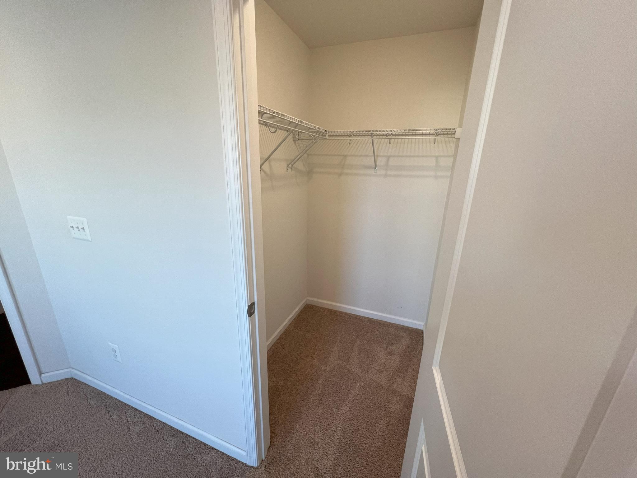 GLASCOCK FIELD AT STONE RIDGE - Residential Lease