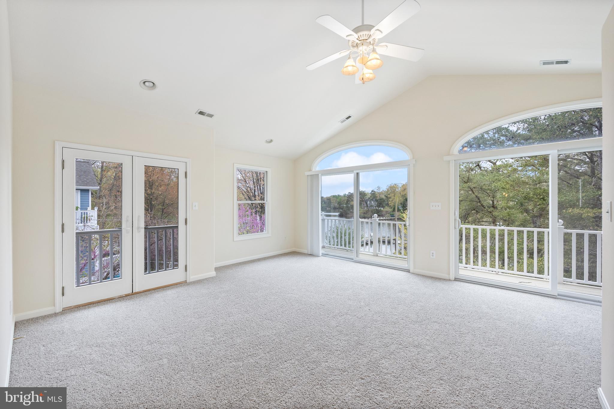 BROOKFIELD ON THE MAGOTHY - Residential