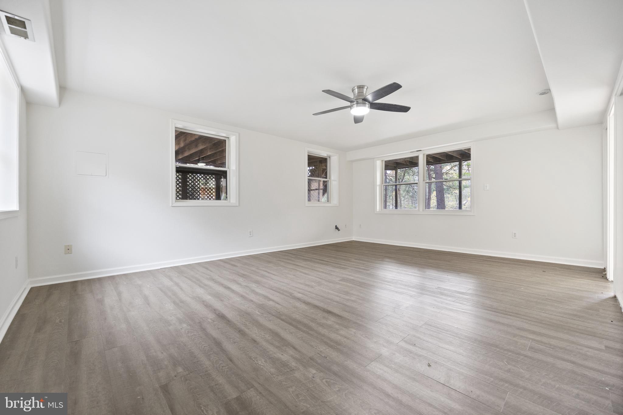 BROOKFIELD ON THE MAGOTHY - Residential