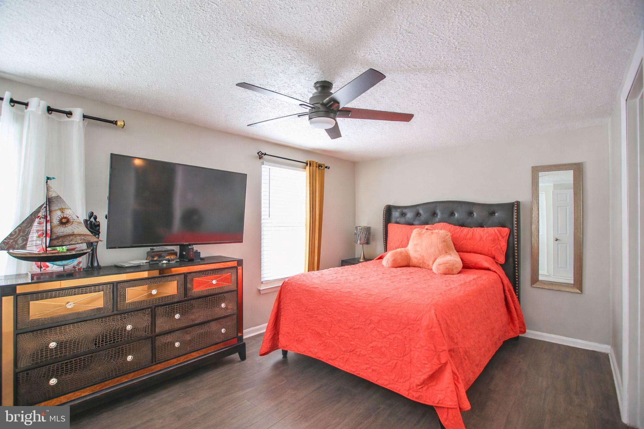 FORESTVILLE PARK - Residential