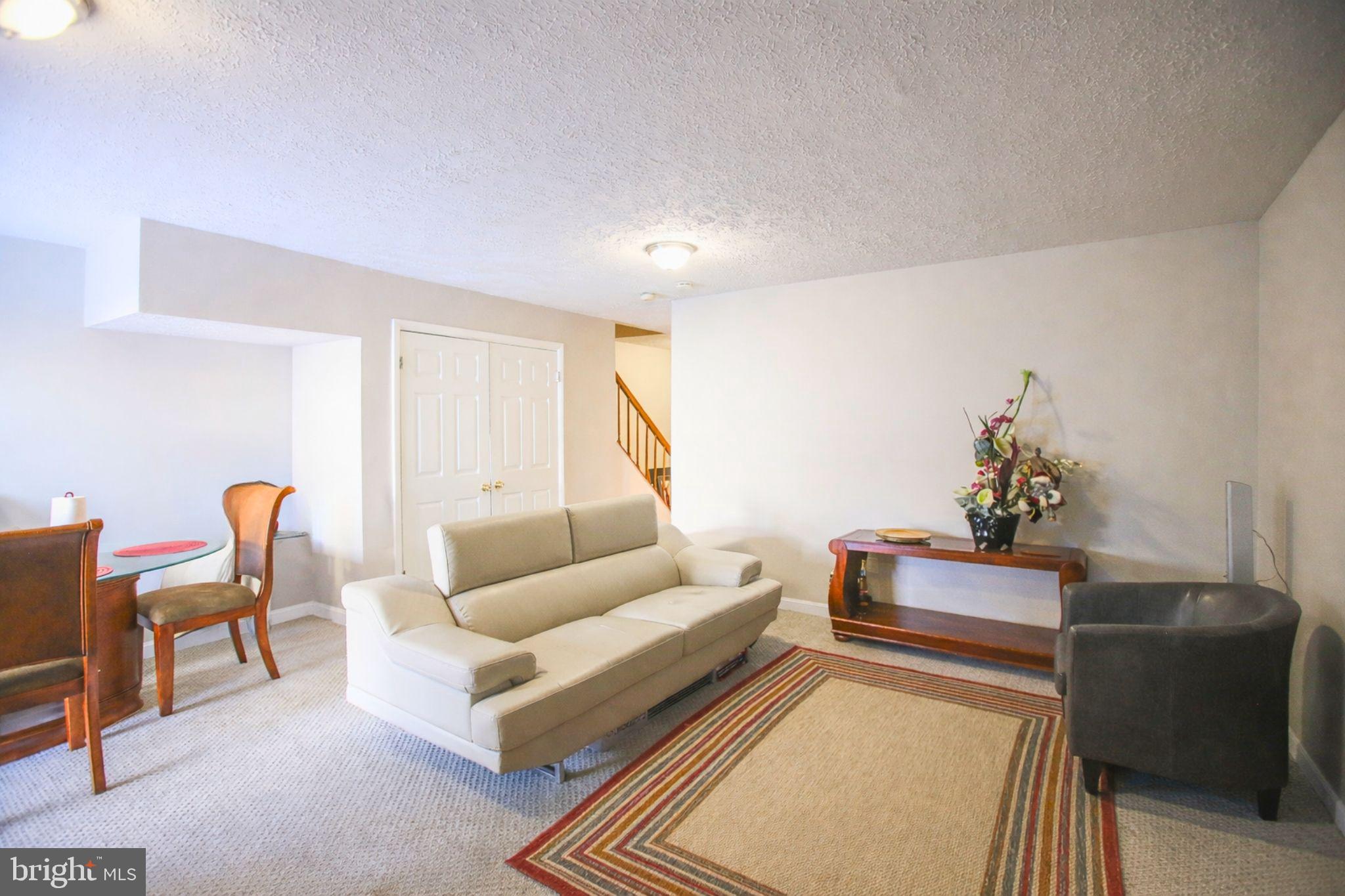 FORESTVILLE PARK - Residential