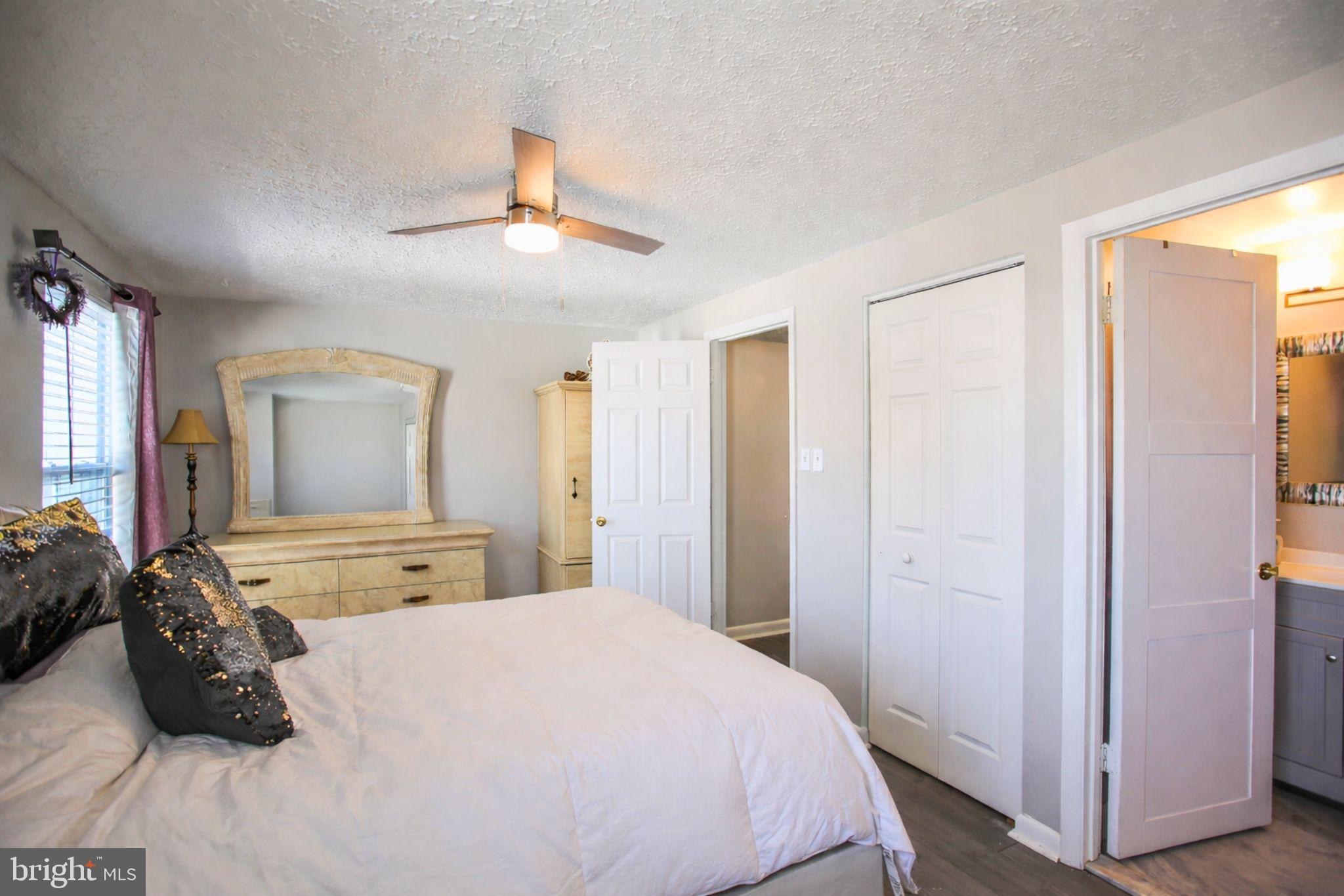 FORESTVILLE PARK - Residential