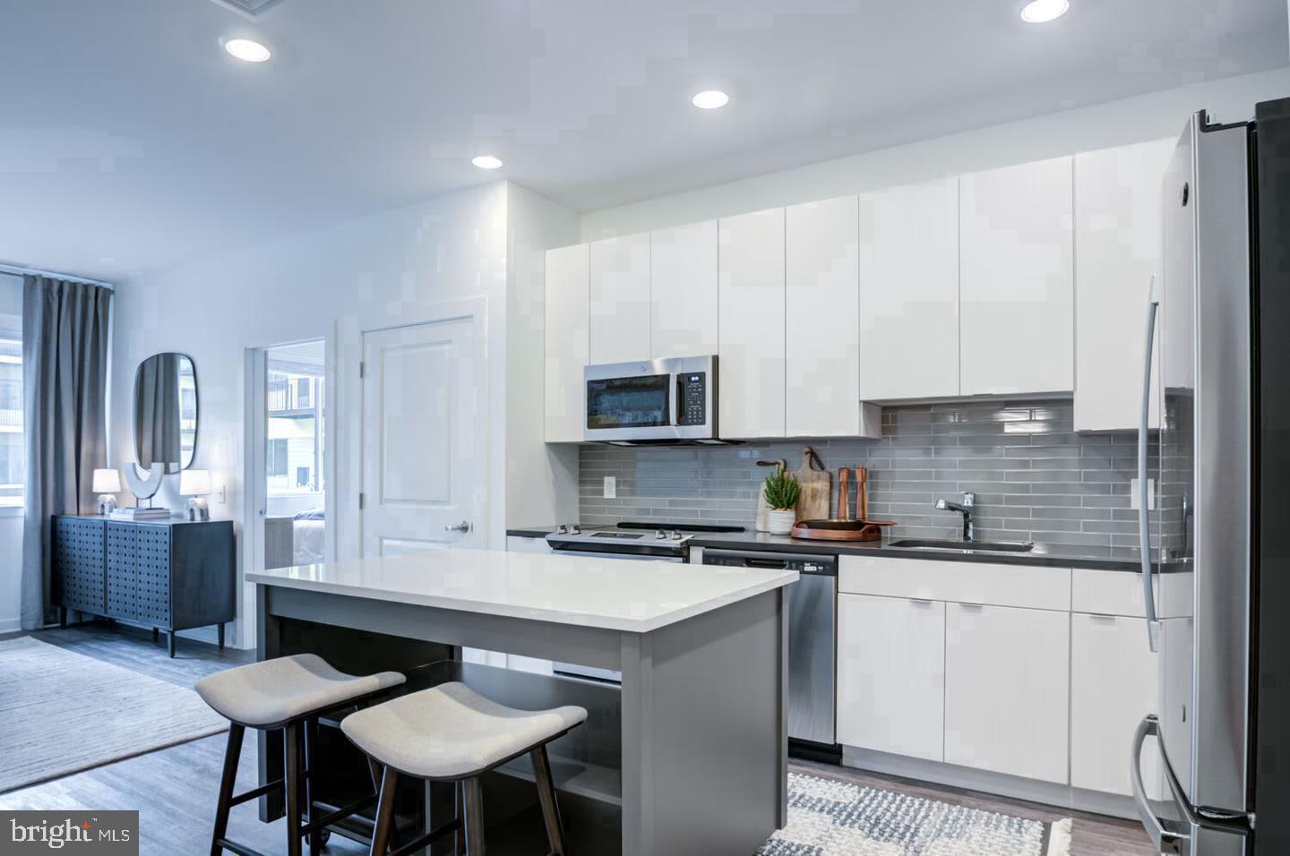 525 N CHRISTOPHER COLUMBUS BOULEVARD 1259