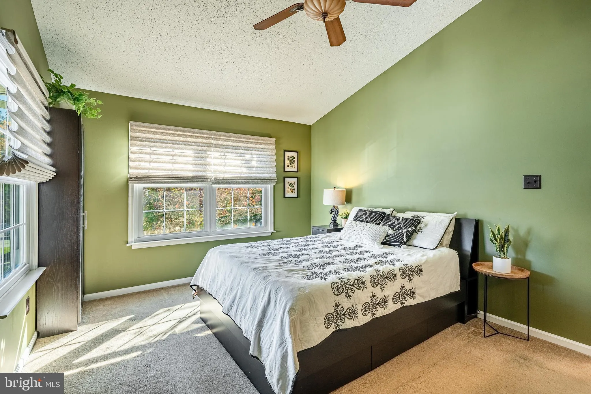 Glen Mills, Pennsylvania 19342, United States, 2 Bedrooms Bedrooms, ,3 BathroomsBathrooms,Residential,Active,239619